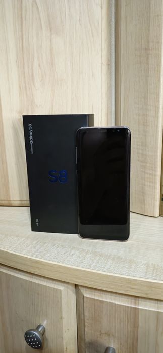 Samsung Galaxy S8 (4/64 ГБ) США - 1 SIM. Коробка + чохол