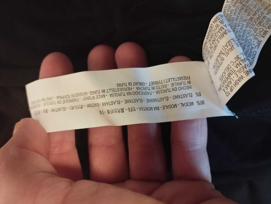 Nowy asymetryczny t-shirt, koszulka Bershka, rozmiar XS