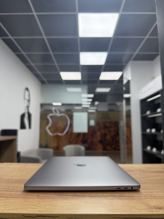MacBook Pro 15 2019(2021) i7 • 16Gb • 256Gb Макбук Гарантія Комплект