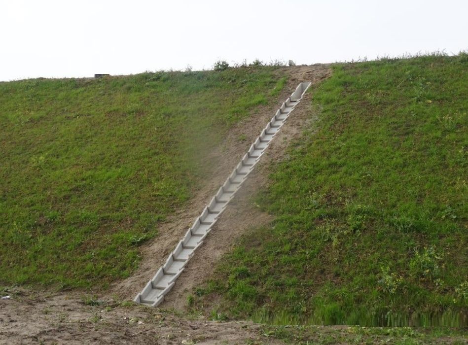 Korytko skarpowe trapezowe / 38x50x50 / KPED 01.25