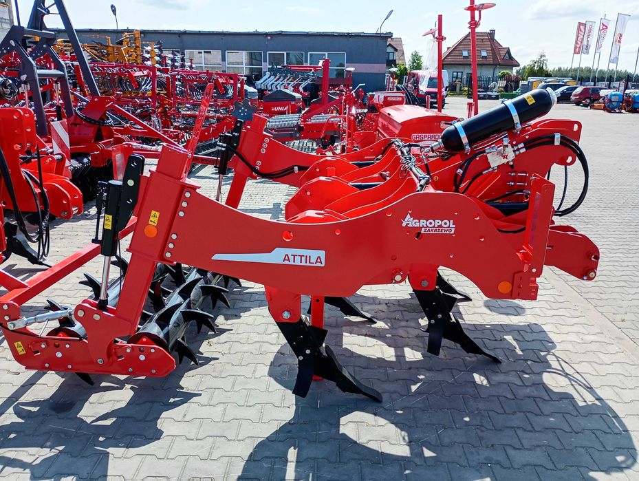 Głębosz, pług dłutowy Maschio Gaspardo Attila 250/5 HYDRO - PROMOCJA !