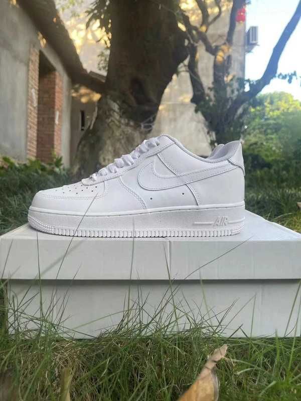 Nike Air Force 1 Low '07 White 44 EU / 10US / 28 CM