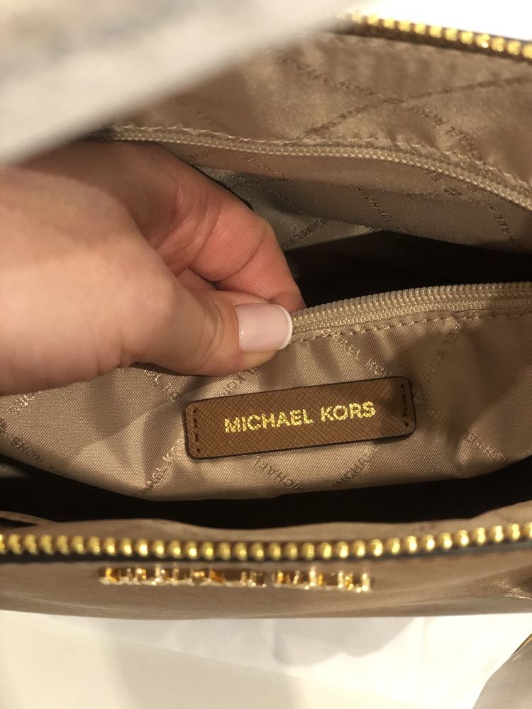 Michael Kors Torebka Charlotte Signature regulowane paski brelok
