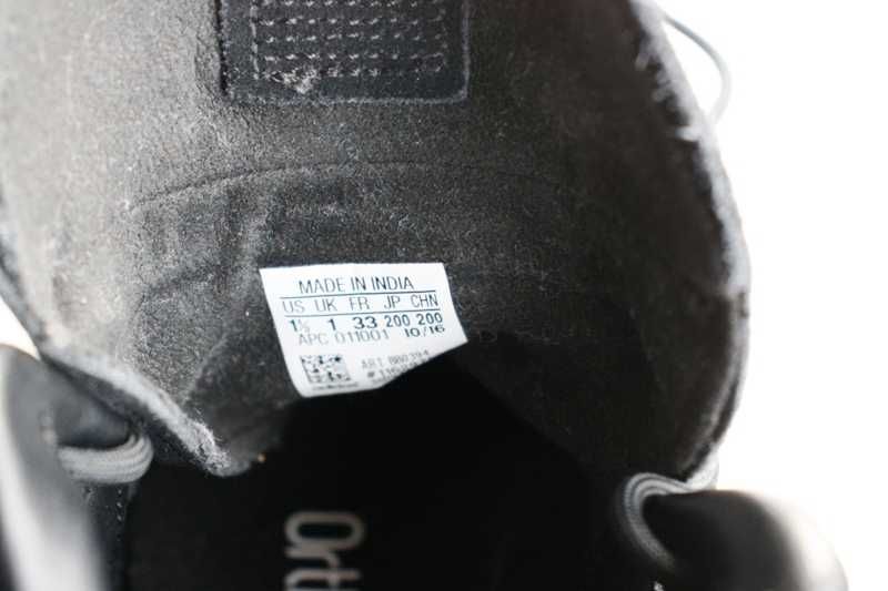 Sapatilhas bota pretas ADIDAS Tubular Ortholite T.33