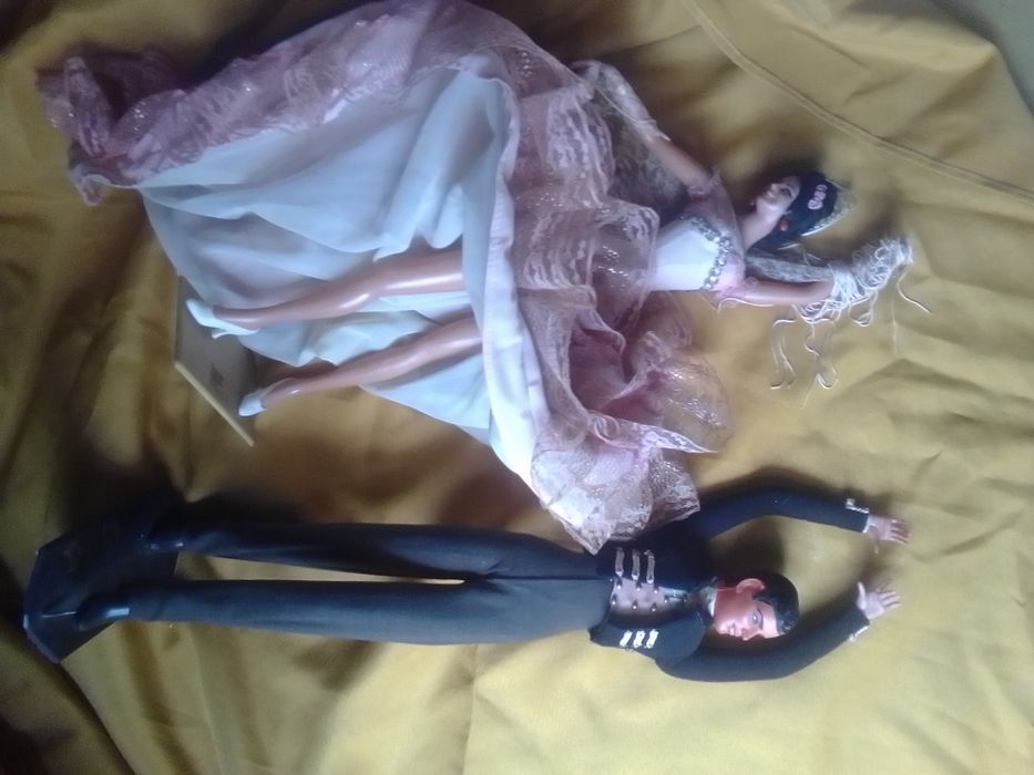 Casal de Sevilhanos tamanhos grandes excelente estado