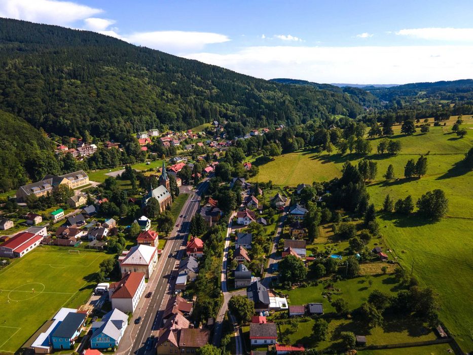 Inwestycja w sercu Karkonoszy–budynek 14 apartamentów+lokal komercyjny