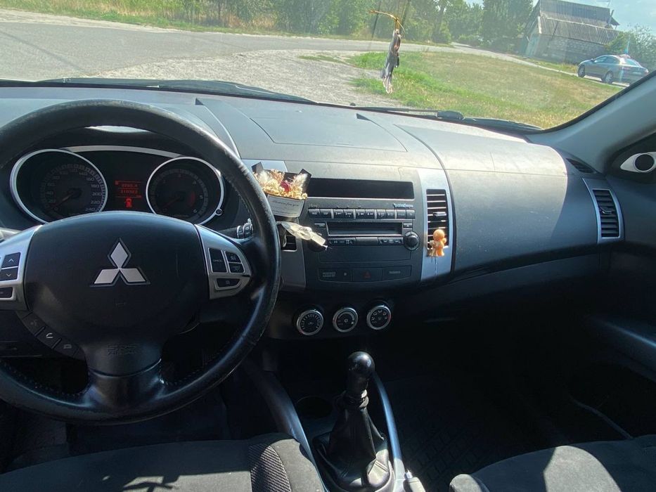 Mitsubishi Outlander XL  для ЗСУ