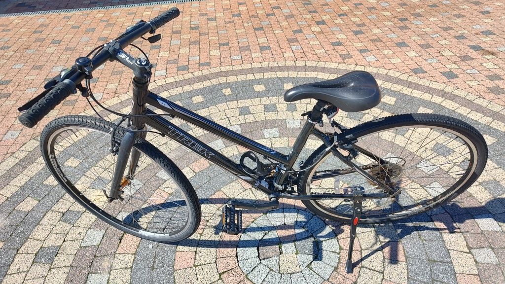 Rower alu TREK FX / Koła 28"/rama 17.5"/Shimano 3x7/