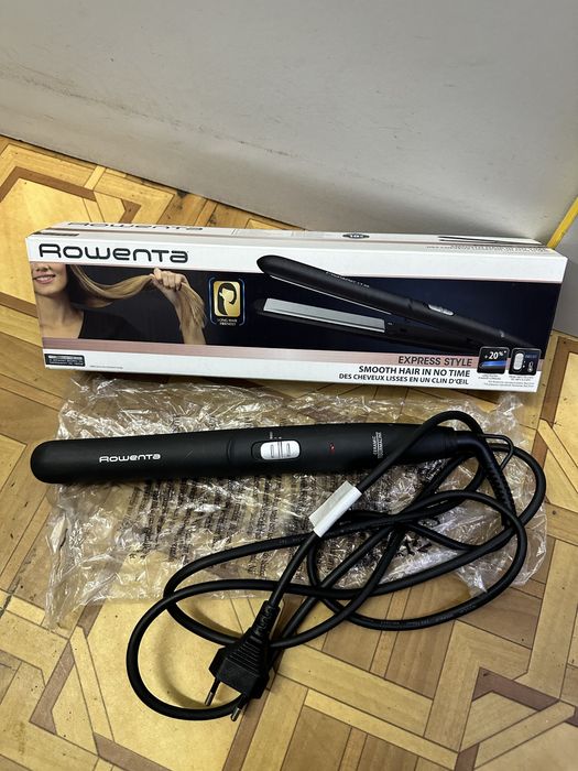 Випрямляч для волосся Rowenta SF 1810