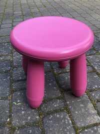 Różowy stołek