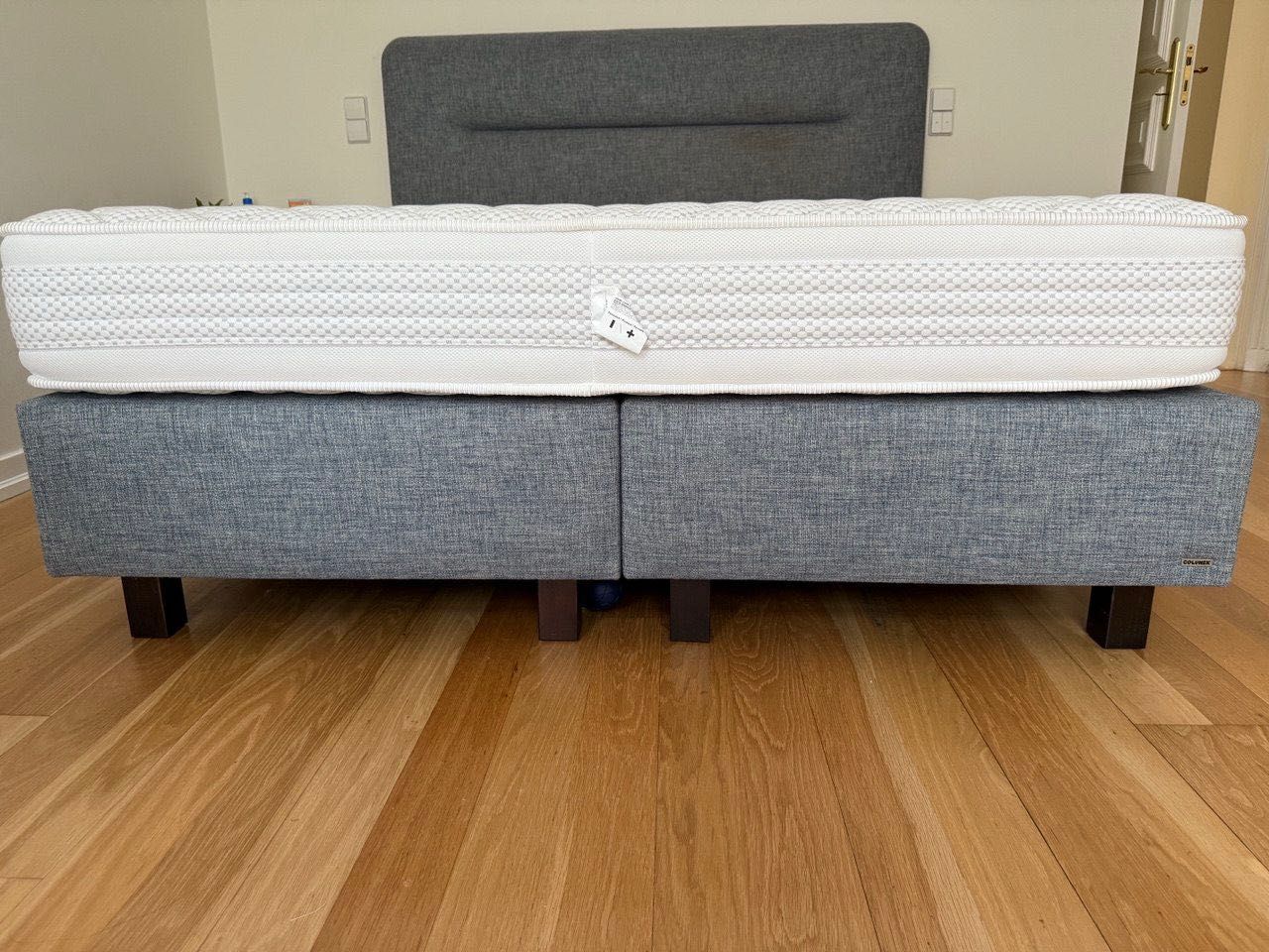 Colunex queen size bed