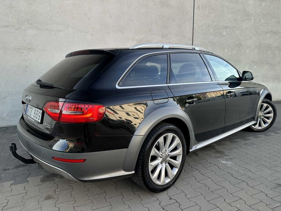 AUDI A4 B8 ALLROAD LIFT 2.0 TDI 177PS Bi-Xenon LED Skóra Navi 18" WZÓR