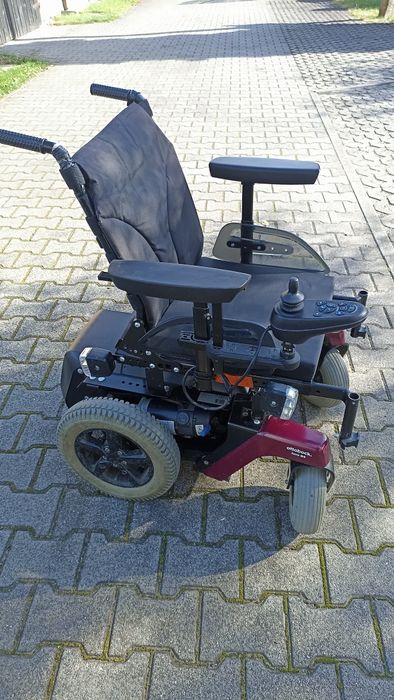 Wózek inwalidzki elektryczny Ottobock Juvo B4