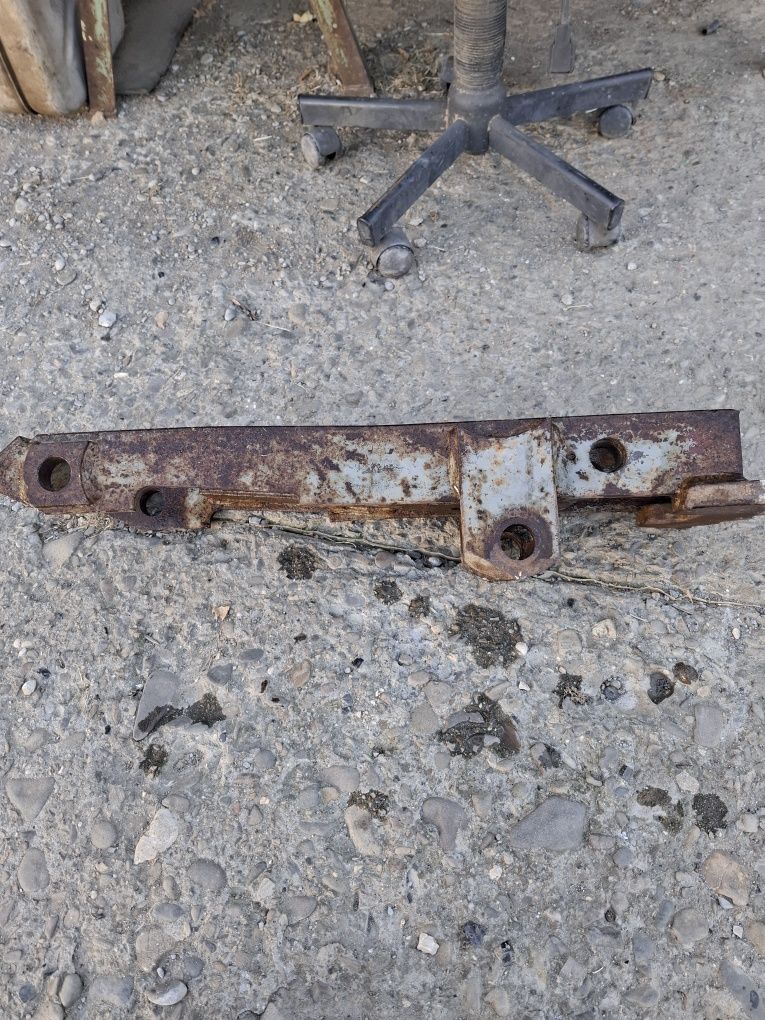 Zaczep dolny polowy Ursus c330-c360 Rama zaczepu