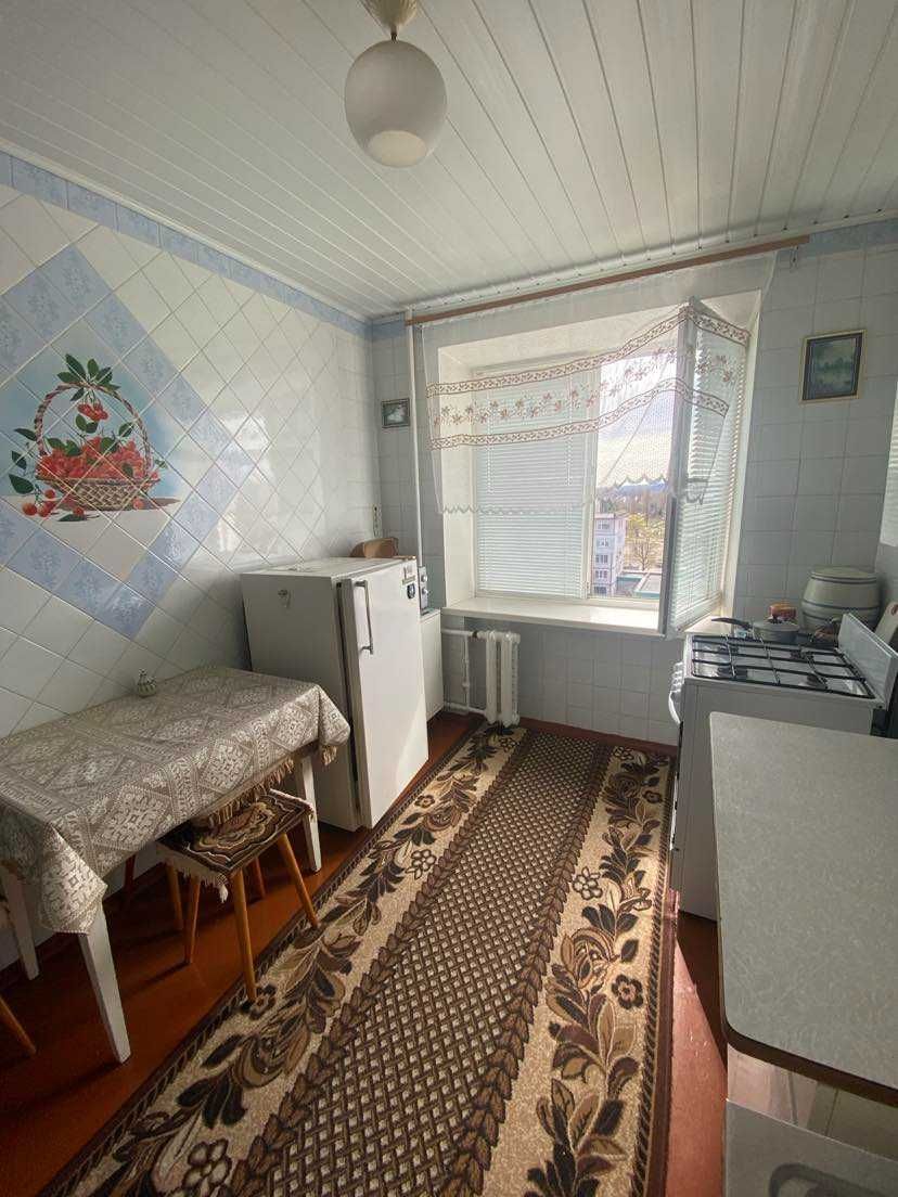 Продается 2-х комнатная квартира проспект Героев Днепра 36