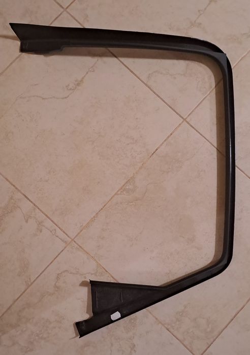 Ущільнювачі до правих бокових дверей Audi Q5