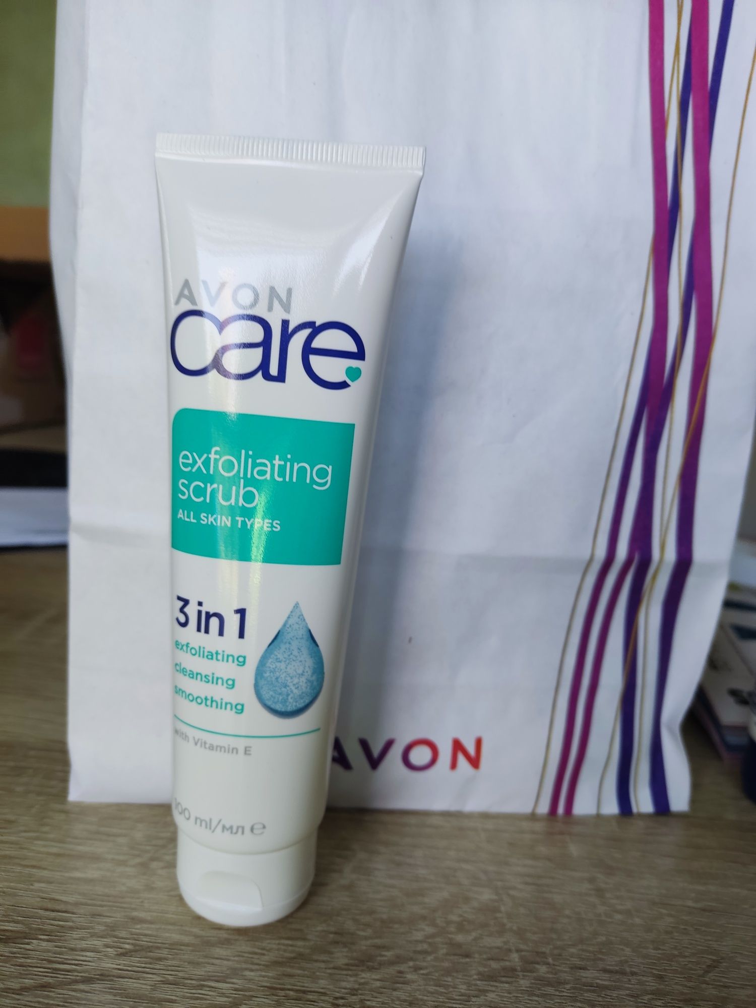 Avon peeling scrub 100ml