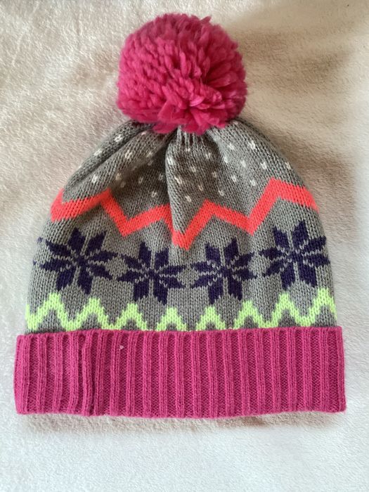 Czapka w norweskie wzory s/m gap kids różowa z pomponem na dziewczynkę
