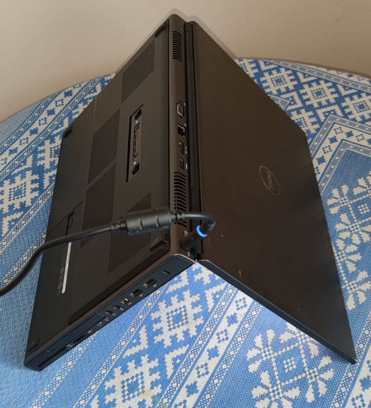 Dell Precision m4600 15.6" FullHD I7mq | RAM-8gb HDD-250gb