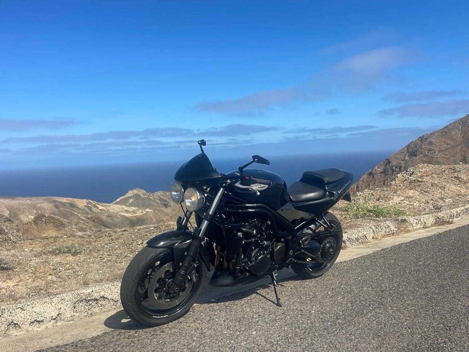 Triumph Speed Triple 955i - 18.000km - muitos extras