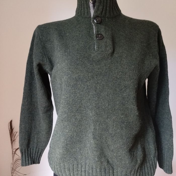 sweter z szetlandzkiej wełny, Mc Neal