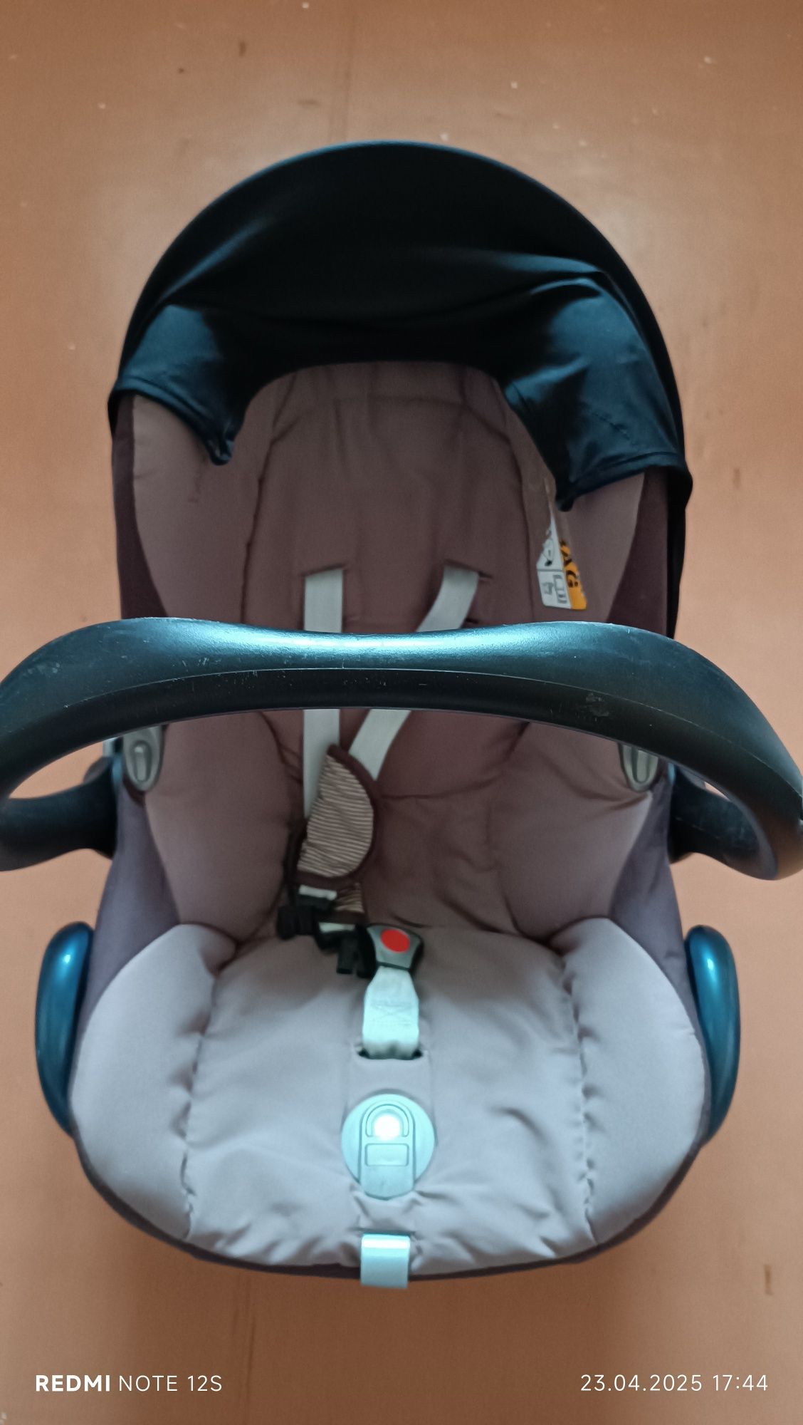 Продам детское автокресло
