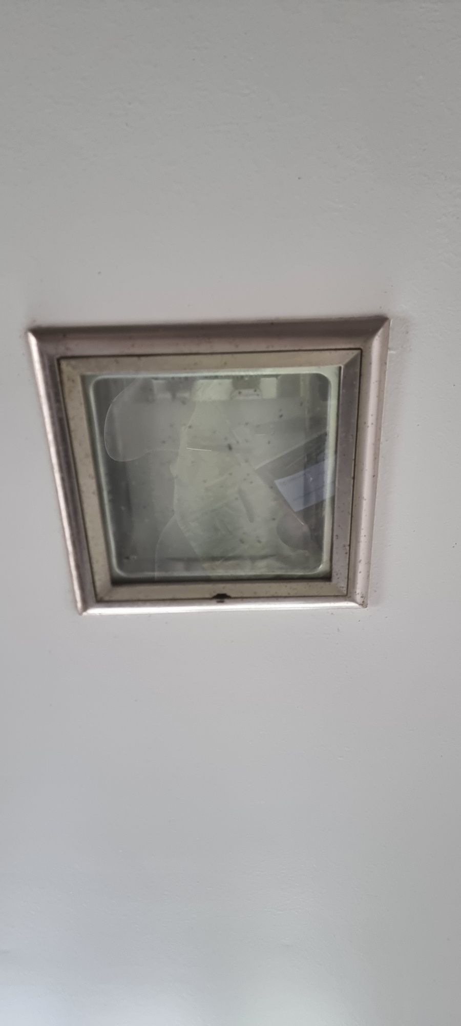 Luz de Cozinha WC Sala teto falso