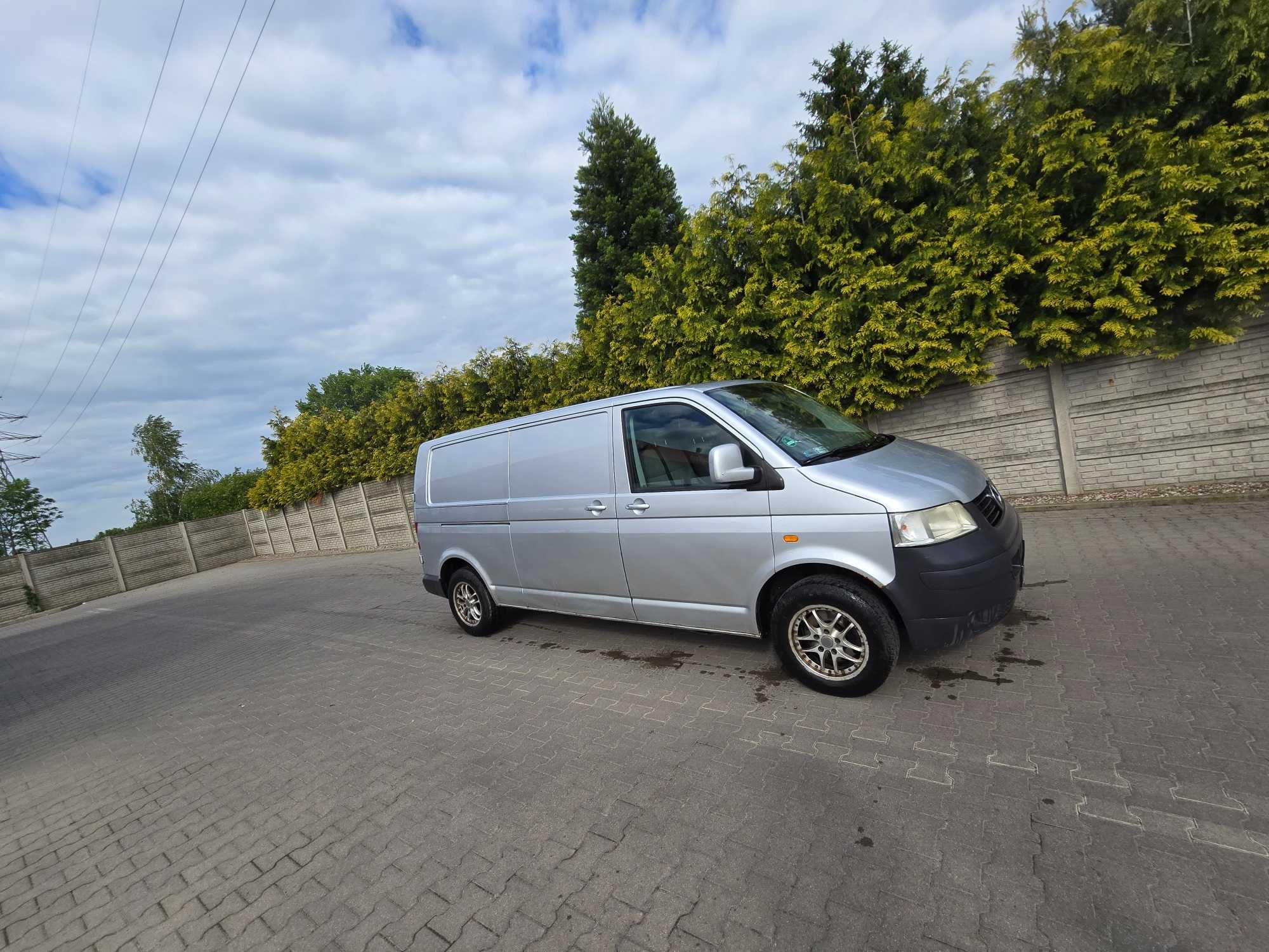 Sprzedam Transporter  T5 long (van)