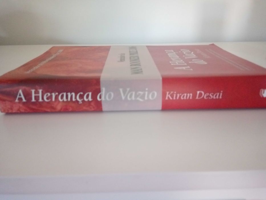 Livro a Herança do Vazio Kiran Desai