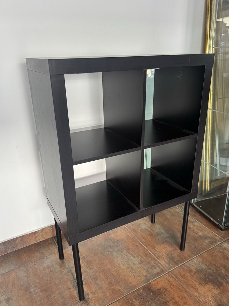 Duas estantes IKEA - kallax