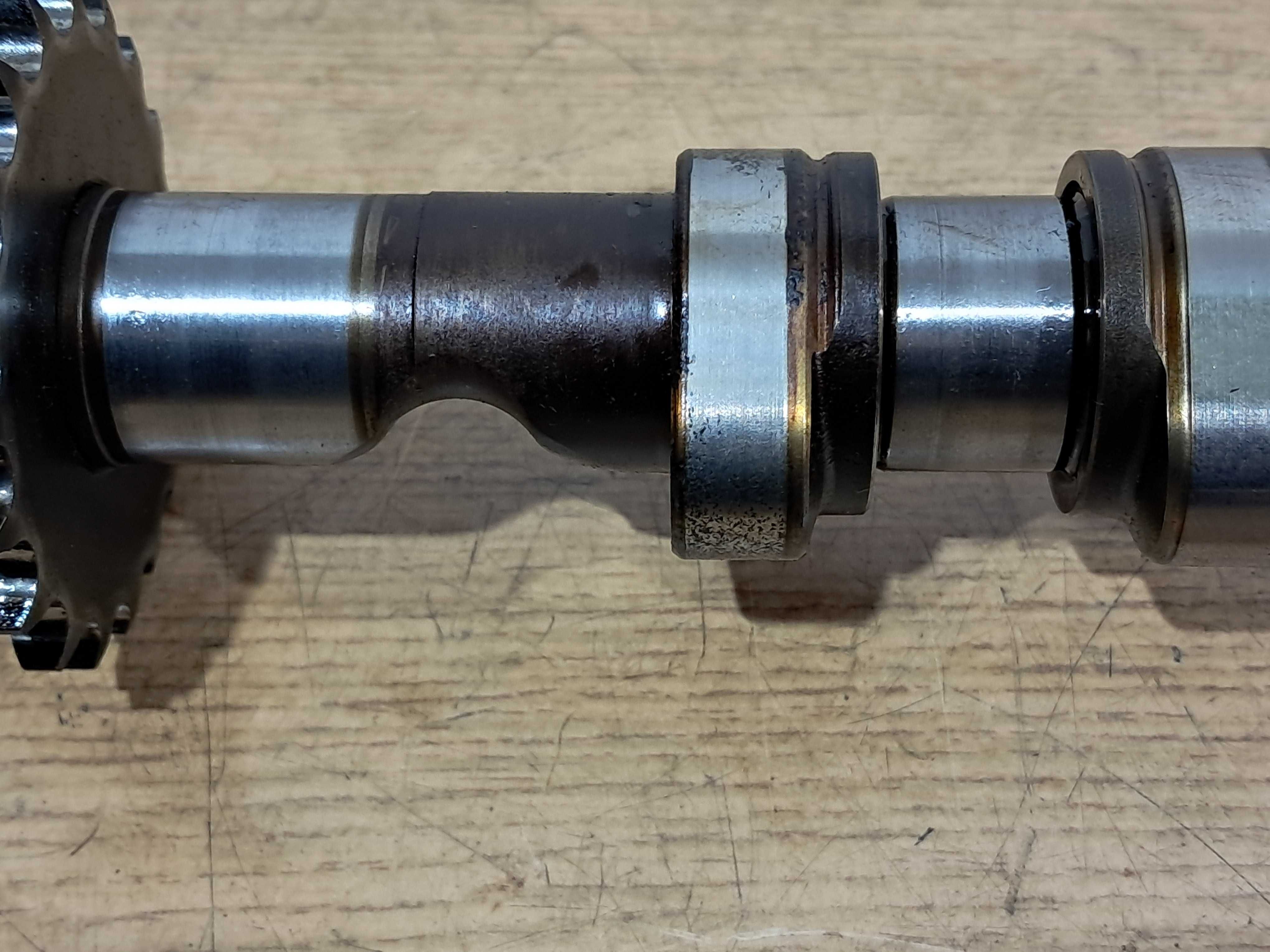 Wałek rozrządu ssący 06F101B 2.0 TFSI BWA BGB AXX BUL A4 A3 TT A6
