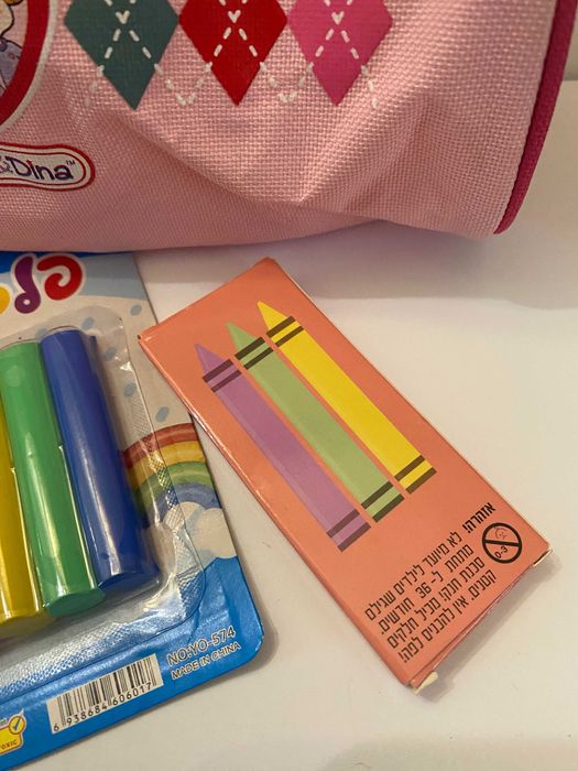 Пенал, олівці  Ціна за все!