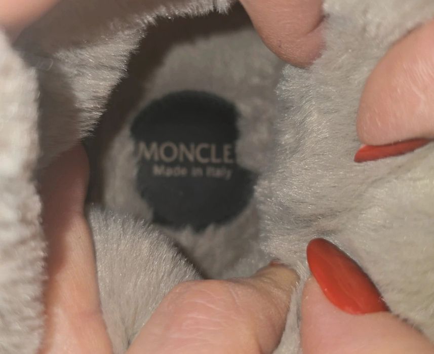 Buty damskie moncler