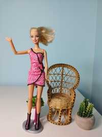 Lalka Barbie Mattel zgina kolana urocza sukienka macha ręką