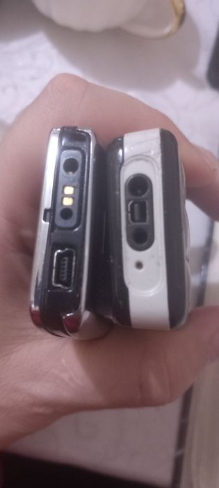Приму в дар зарядные устройства на телефон Nokia E51 , Nokia 1110