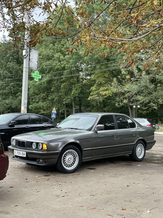 Продам BMW 535 е34