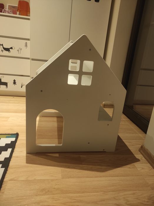 Biurko domek dla dziecka