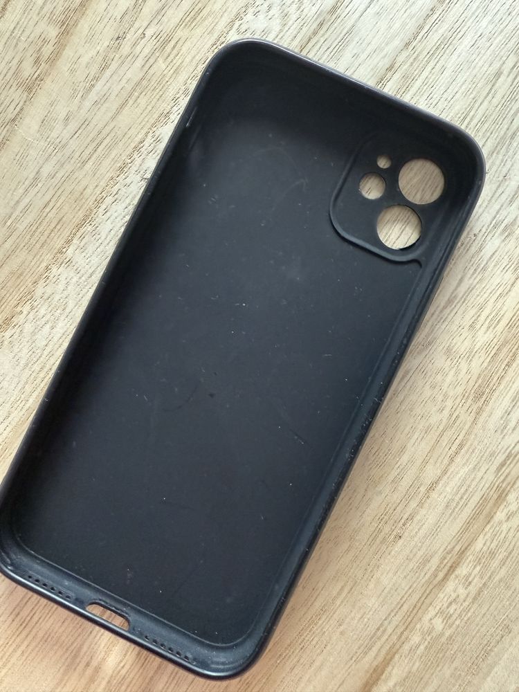 Etui na iPhone 11