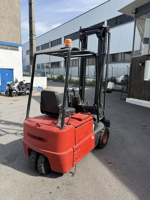 Empilhador linde 1500 kgrs eletrico eleva a 4,30 metros