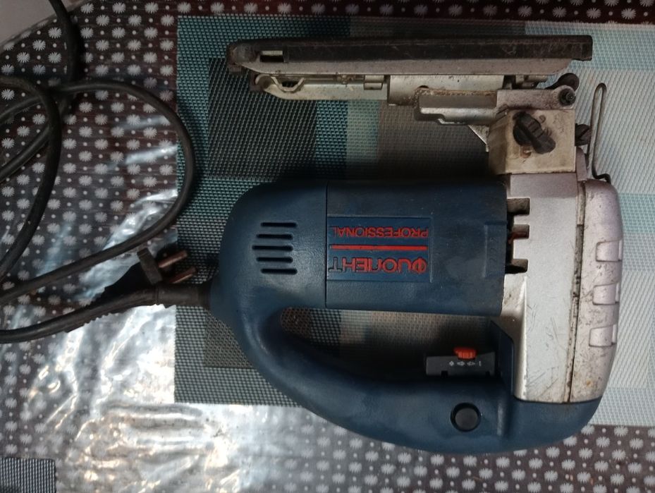 Електролобзік на запчастини Фіолент-720 професійний.