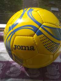 Футбольный мяч joma