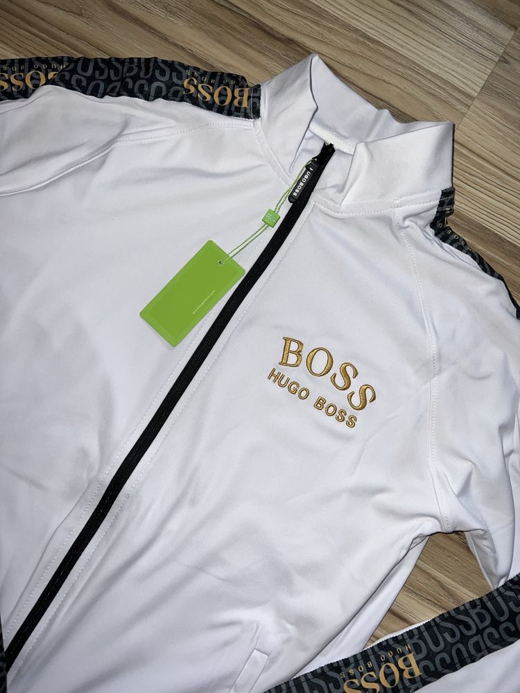 Dręs męski Hugo Boss Premium jakośc