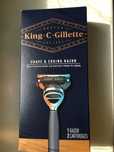Станки для гоління Gillette різні.
