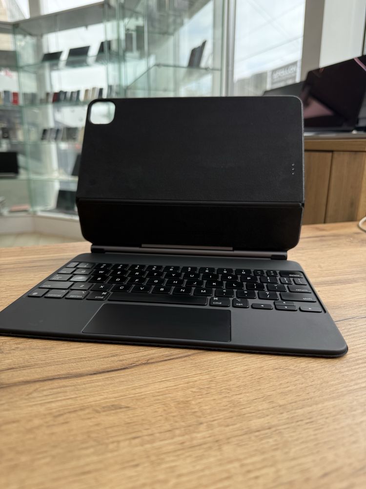 Клавіатура Apple Magic Keyboard для iPad Pro 11, iPad Air 4/5/6th