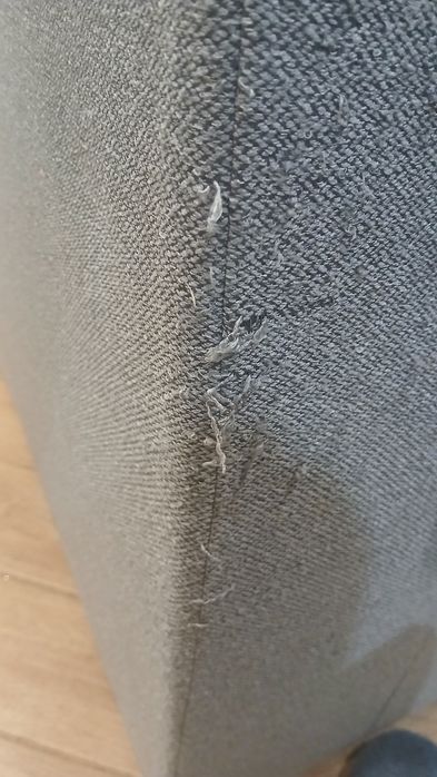 Sofá cinzento 2 lugares