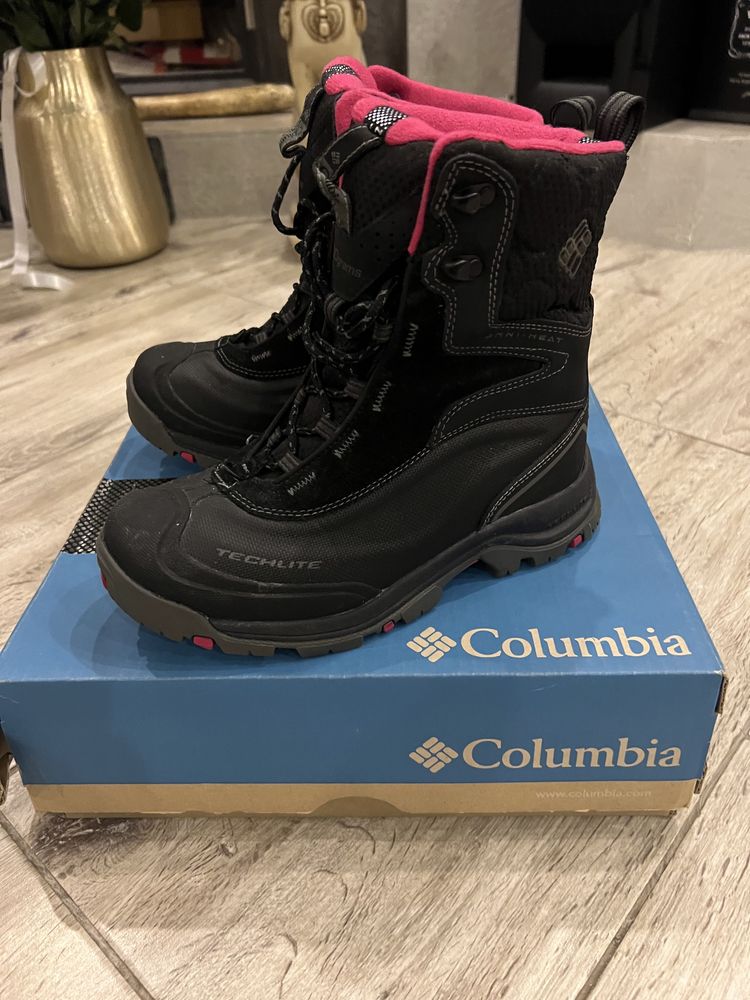 Продам зимние сапоги COLUMBIA