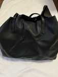 Czarna torba shopper Mango