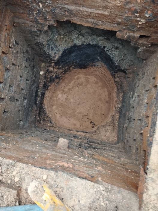 Засор труб канализации,ручная чистка и реставрация ям канализации.