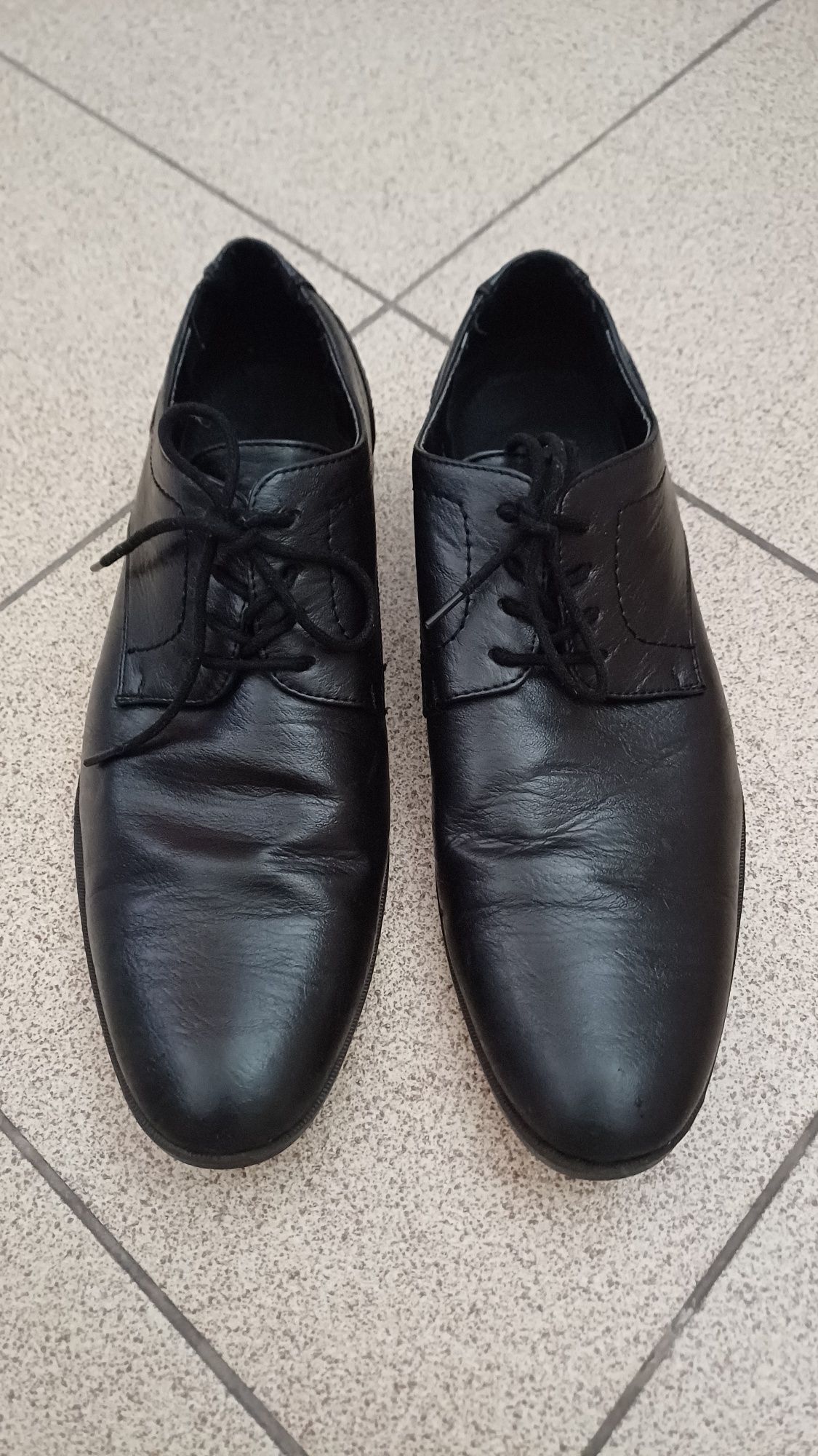 Półbuty męskie eleganckie skórzane czarne do garnituru r. 43 oxfordy