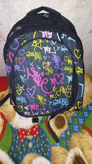 Продам шкільний рюкзак, портфель